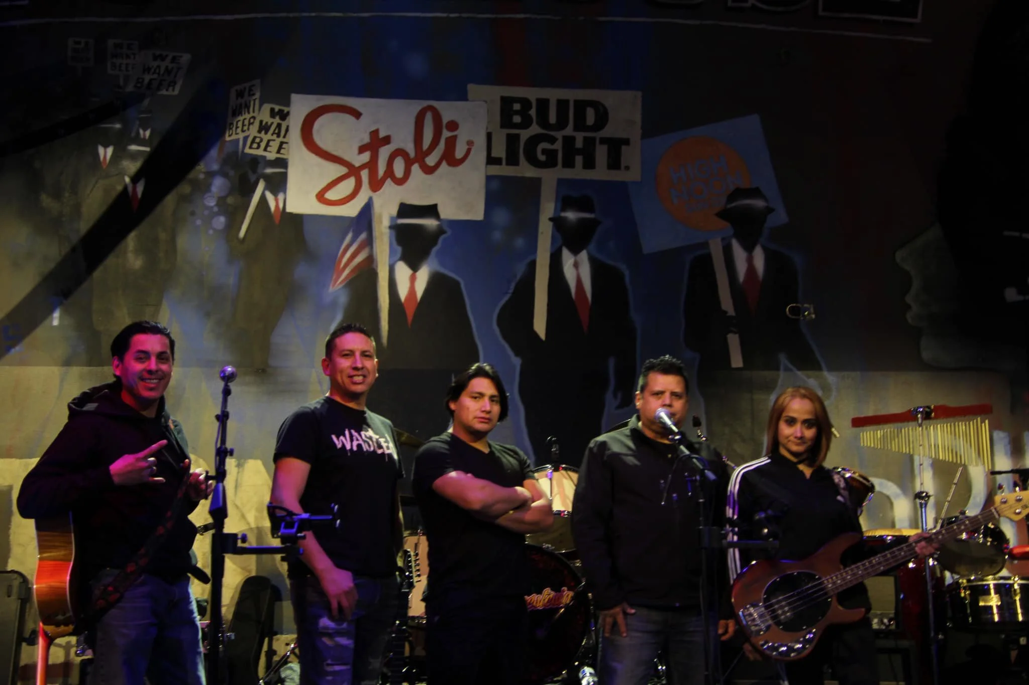 Vhaltta y Sin Anestesia  Pourhouse de Minneapolis