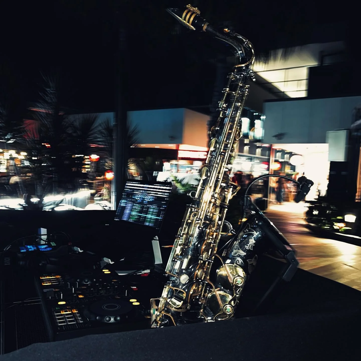Tonight we&rsquo;re at @thestargoldcoast 🎷✨

@mrsaxaustralia @sessionsentertainmentaustralia 

#djsax #party #livemusicgoldcoast #livemusicbrisbane #sax #dinnermusic #keilwerthsaxophones #dpa #weddingmusicians @crosspromotions
