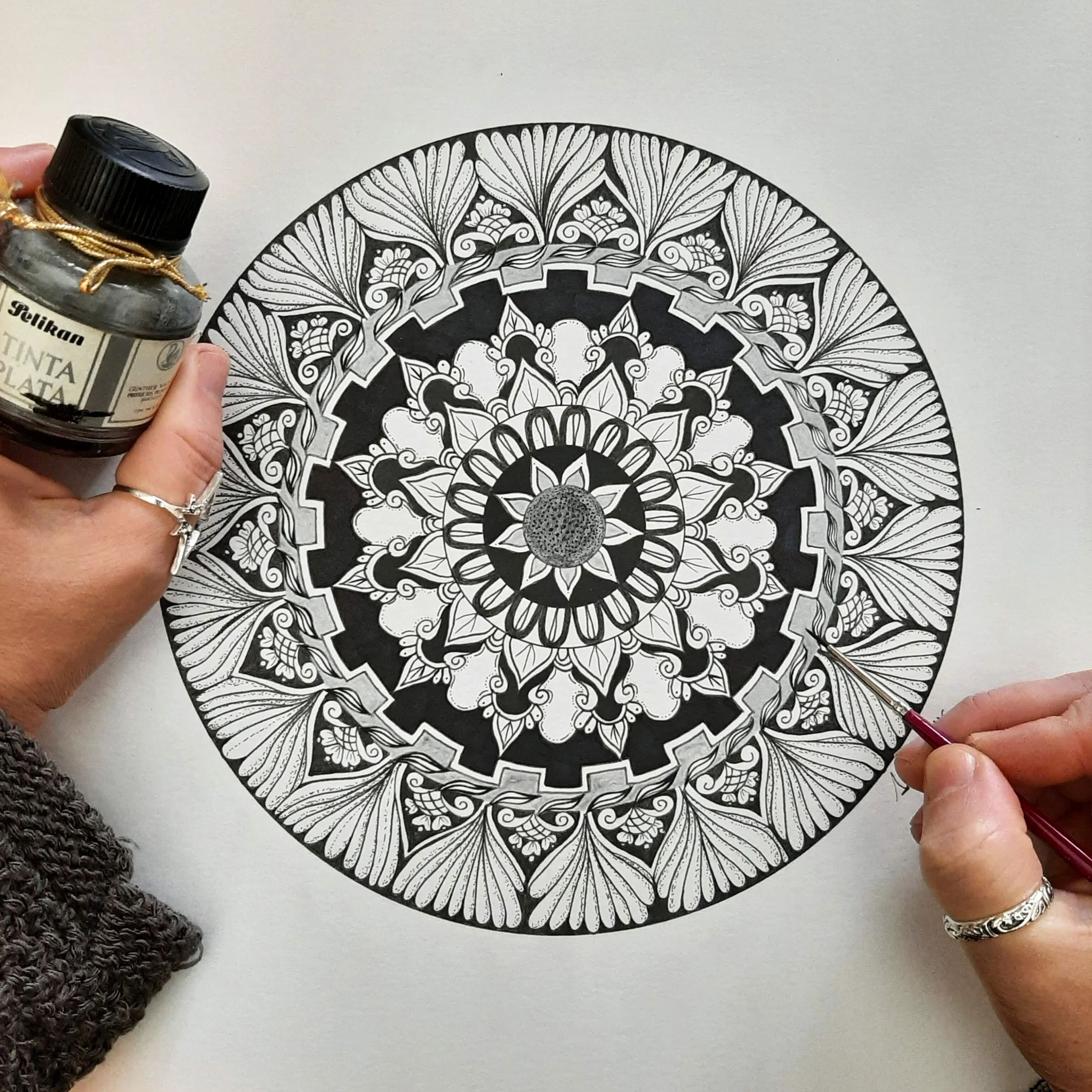 Mandala Flor de Loto
397€
.
30 x 30 cm/ 11,8 x 11,8 inches
Papel de calidad - Técnica Mixta
.
Gastos de envío incluidos - Marco no incluido
.
(Debido a las diferencias de calibración entre pantallas y dispositivos, los colores de la obra pueden varia