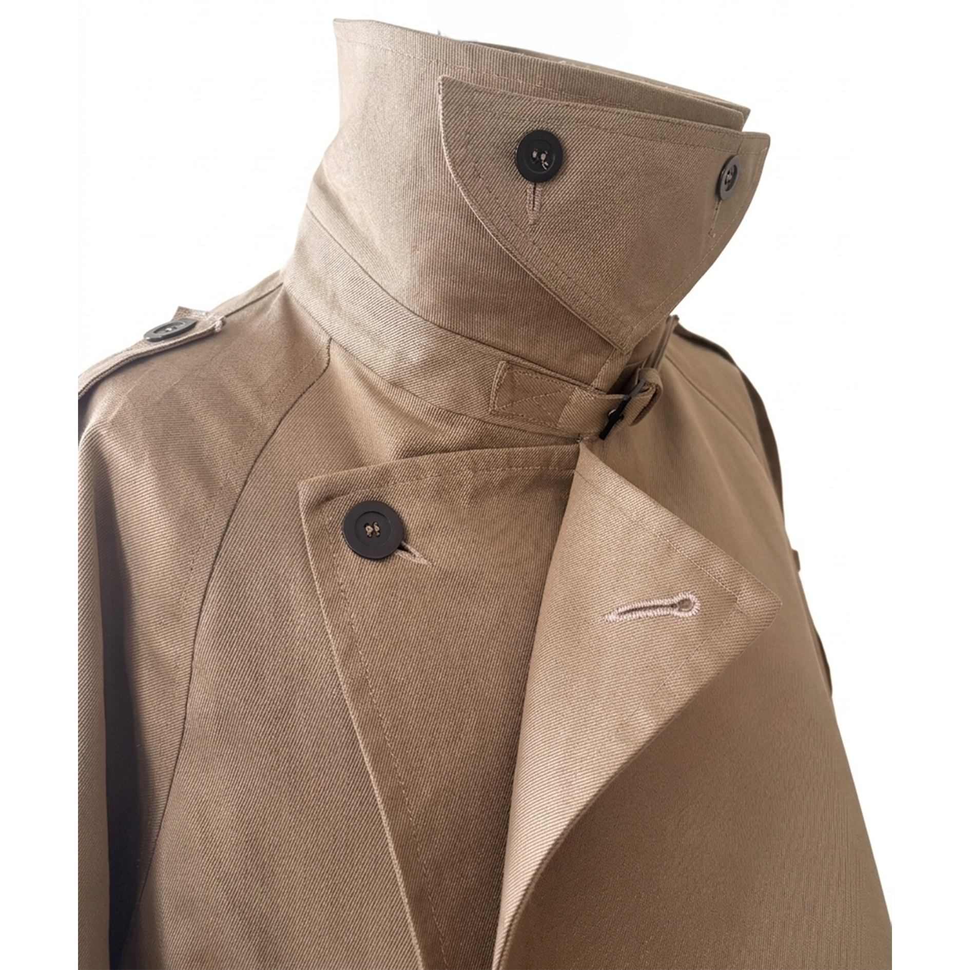 Trench coat detail 3.png