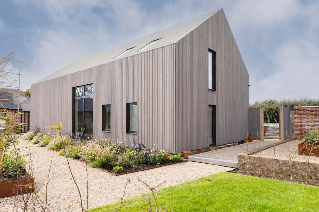 WhatsApp Image 2025-05-20 at 15.55.55.jpeg