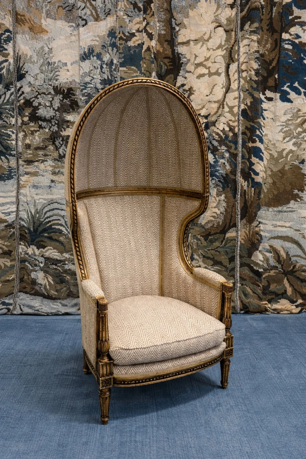 Porter's Chair Primary Image 01.jpg