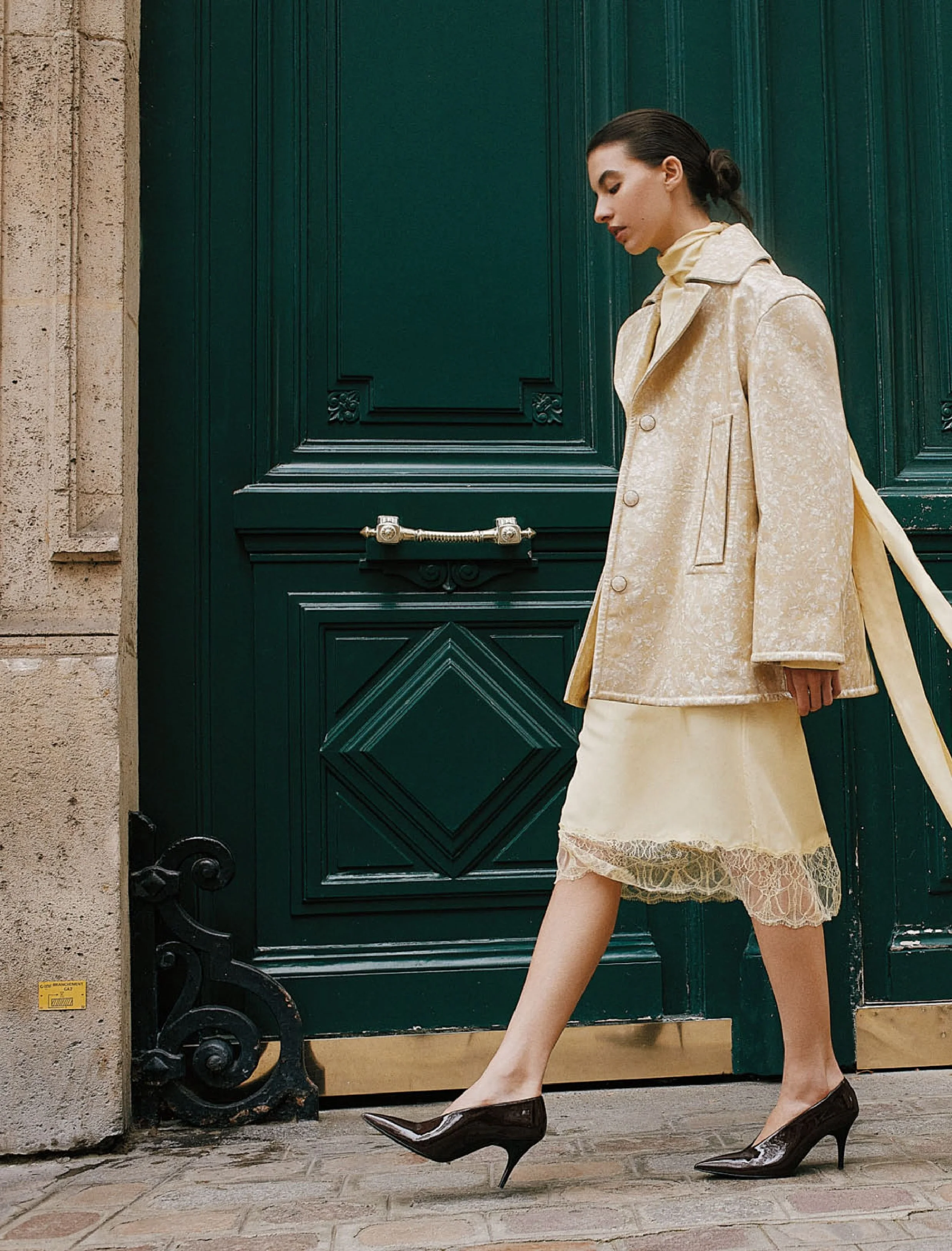 Elle2028420a copy_page-0005.jpg