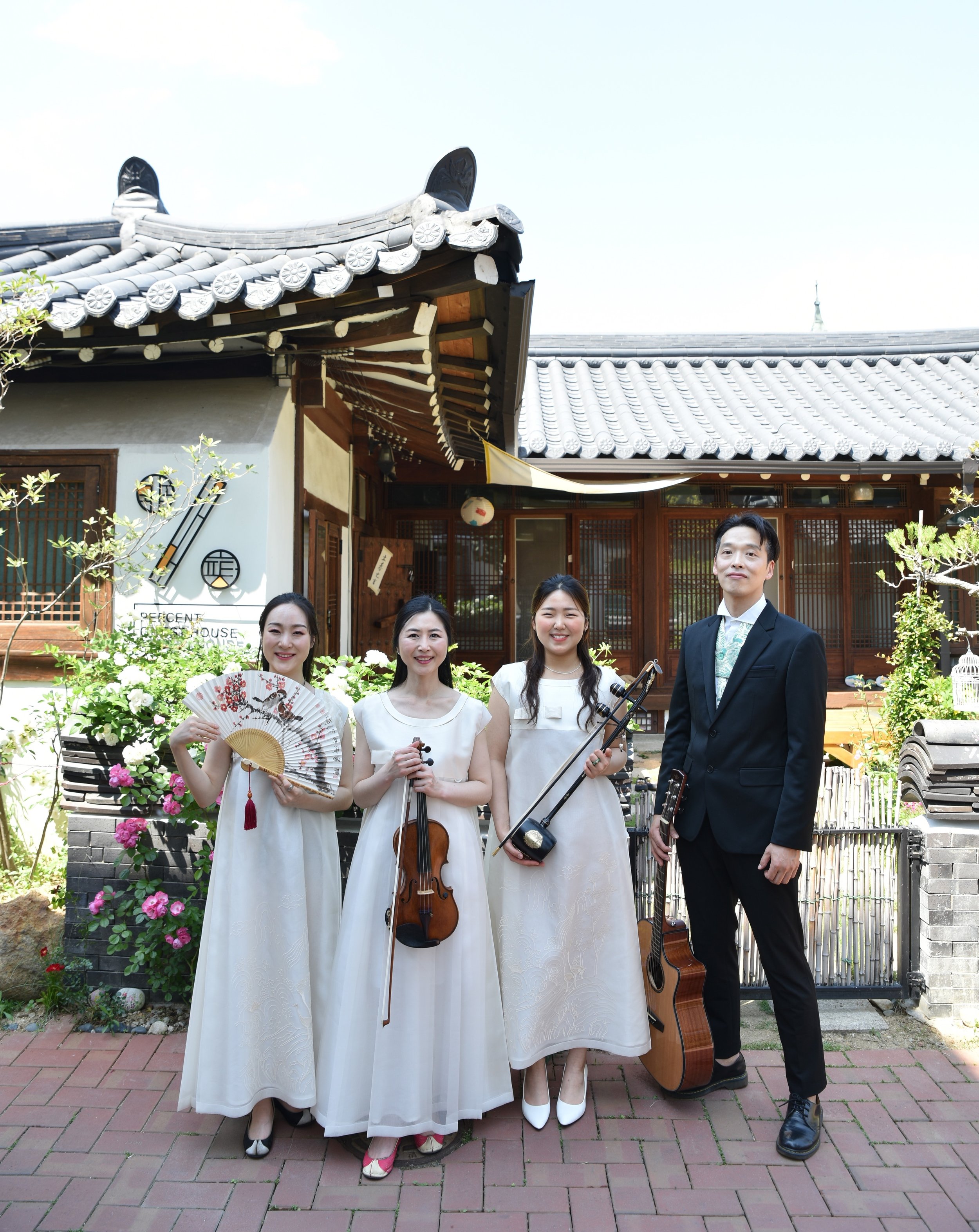 Concert Via Trio