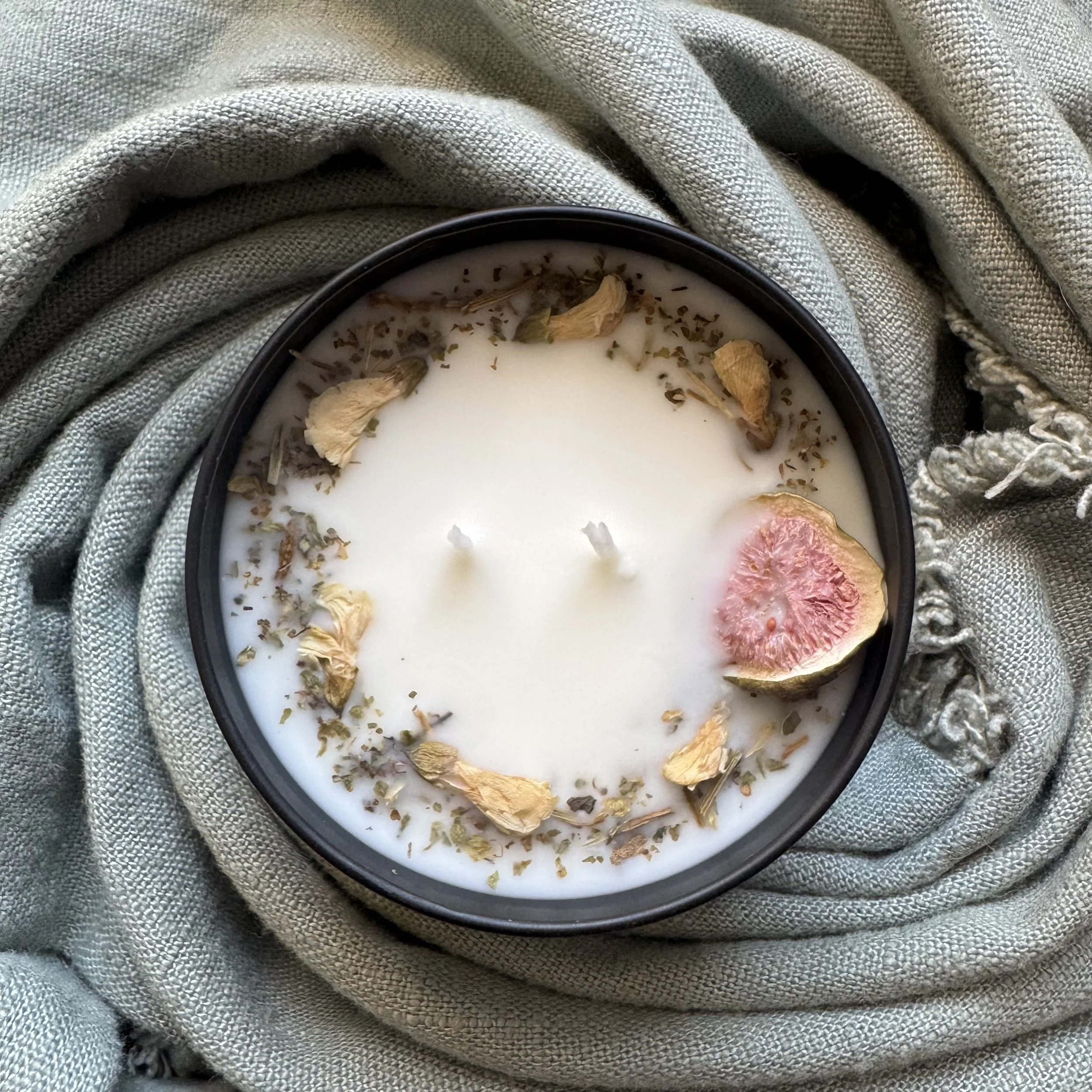 Gilded Glow 6oz. Soy Wax Candle