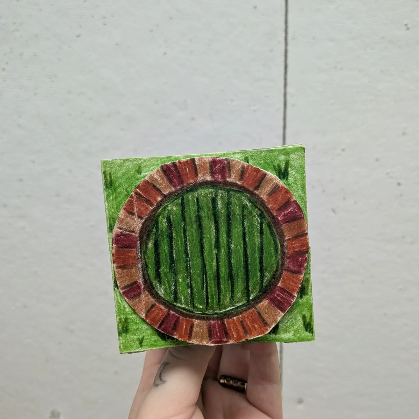 Bag End 🍃✨❇️
This was my final project for my bookmaking class! I really love how it turned out. Tunnel books are my new favorite thing! 
-
#tunnelbook #bookmaking #bagend #lotrart #hobbithole