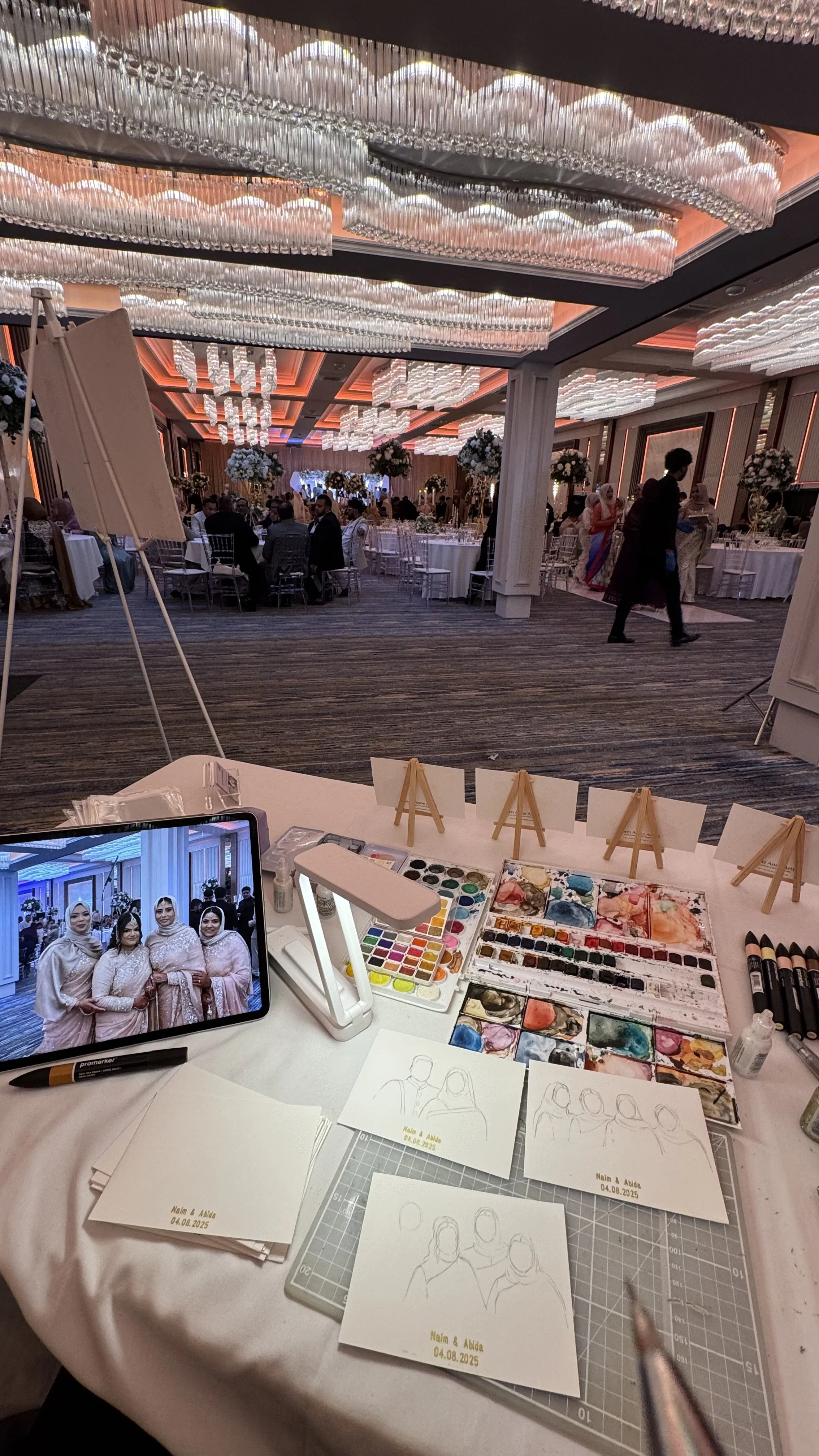 Is Live Guest Painting Worth It for Your Wedding? Pros, Costs &amp; What to Expect