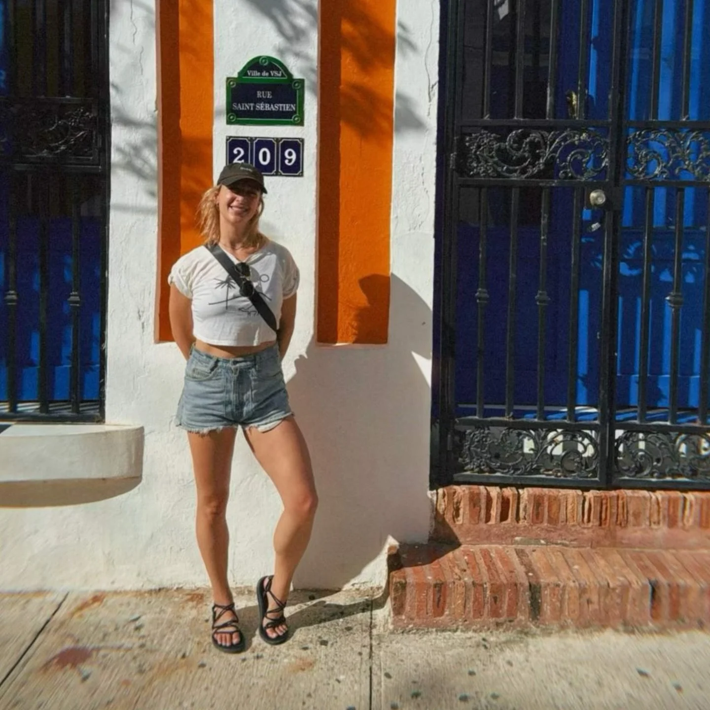 First trip as newlyweds 🫡  and with our other favorite newlyweds👯&zwj;♀️
.
@raga.nyc @noartisoriginal @shashwat36