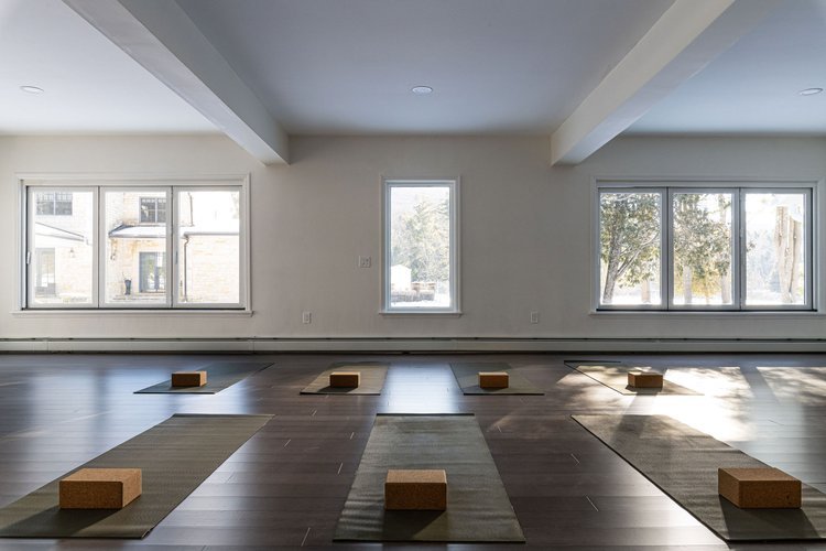 Yoga+room+with+mats+and+blocks.jpg