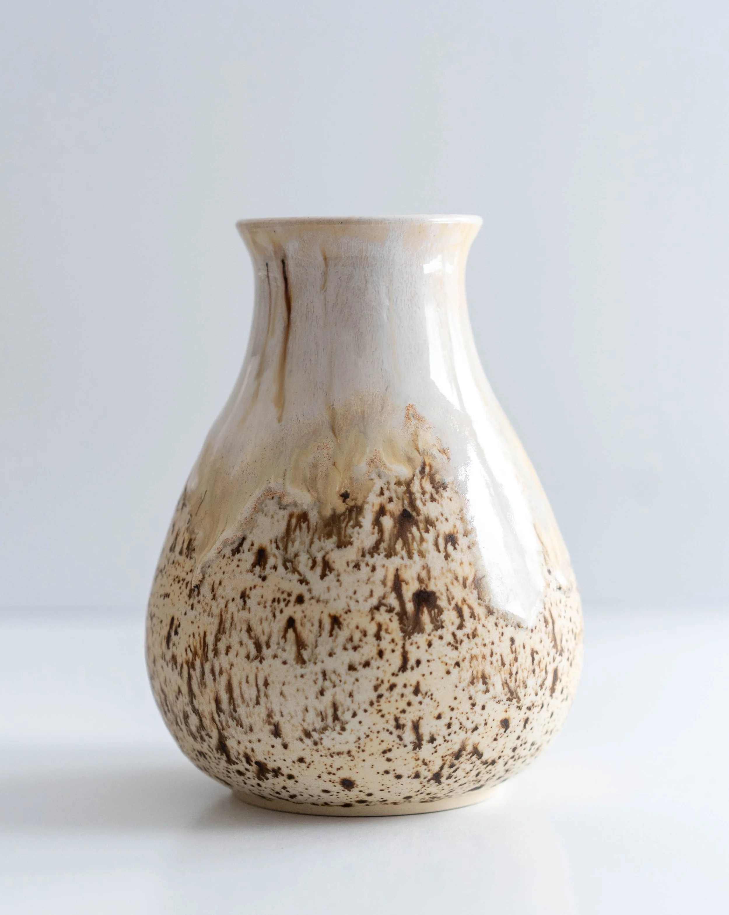 6" Vase in Cookies n Cream