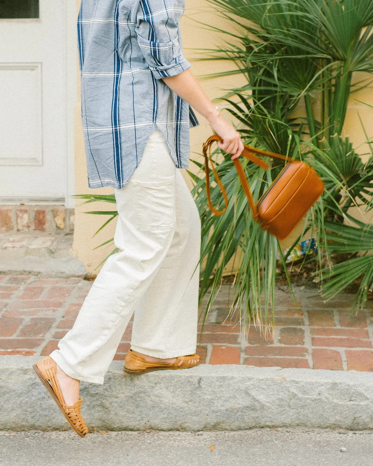 A little color therapy, courtesy of Charleston.

#summervibes #travellifestyle #luxurytravel #travelstyle #vacationstyle #theprettycities #lovewhereyoulive #livewhereyouvacation
