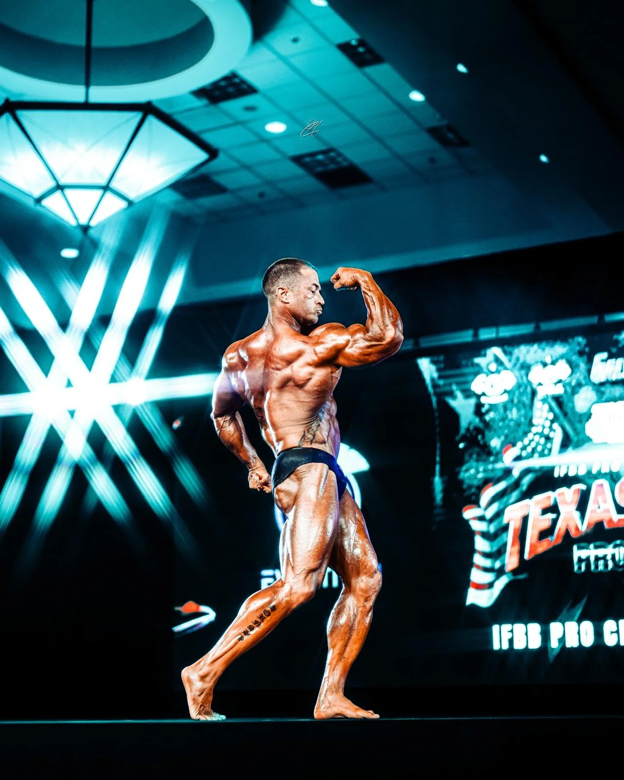 Twiting Back Bicep.jpeg