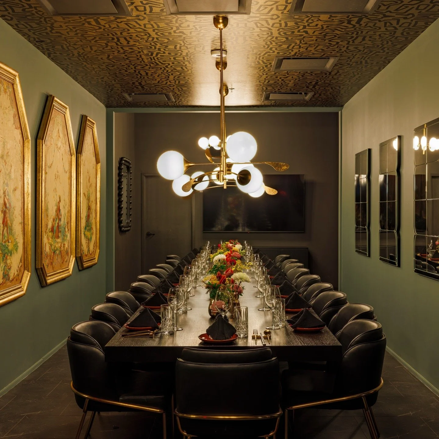 Sealed off from the world, yet surrounded by pure indulgence ✨ Our intimate private dining room at The Saint is where celebrations meet sophistication. Perfect for milestone birthdays, anniversaries, or sealing the deal over dry-aged steaks and house