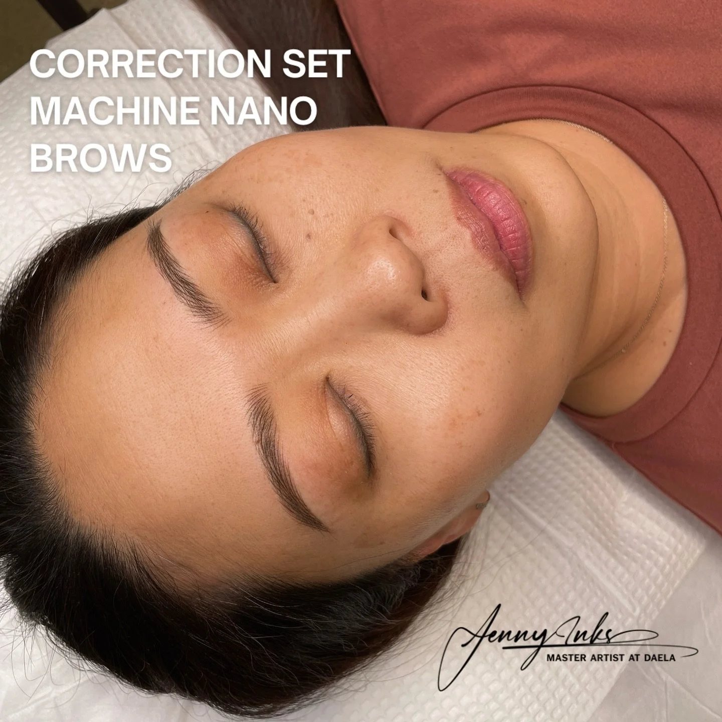 SEAMLESS Machine Nano Brows correction set on previously micro bladed work 

✧༺&hearts;༻&infin;
Hairstrokes with some spot shading, unedited footage, super natural with a feminine soft arch. Strokes are spaced appropriately to account for the previou