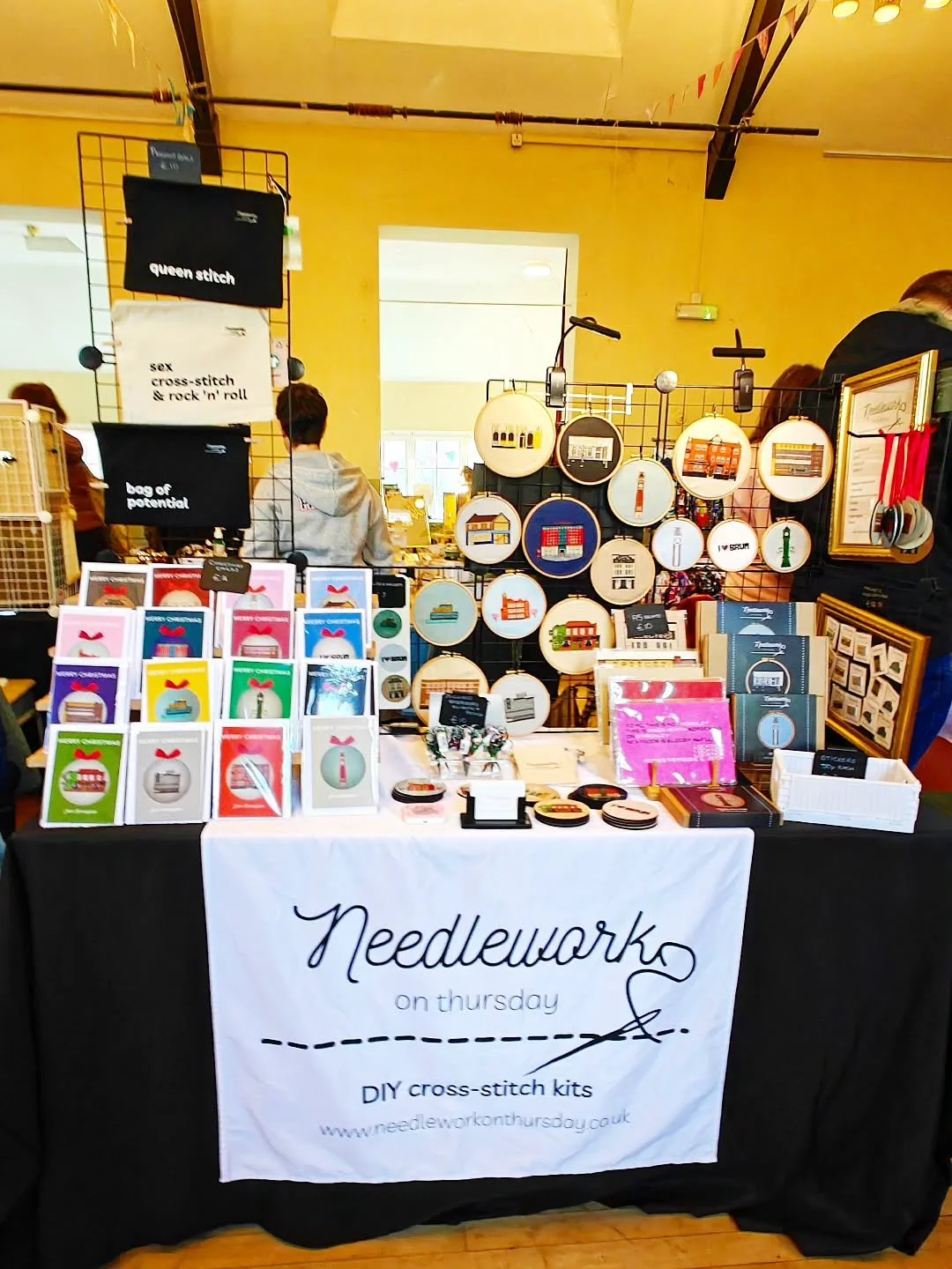 Hello Harborne! 🙂 I'm back with @harbornehandmade winter market today in Moorpool Hall 10-3 and, as always, the place is full of talented local makers selling beautiful potential gifts for your f+f or just for yourself. 😍💝