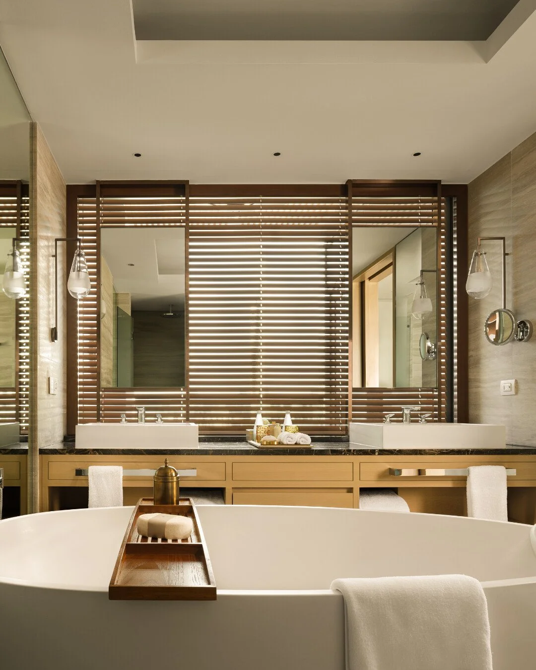 capellabangkok_1765263678_3783628351639530641_5714682219.jpg