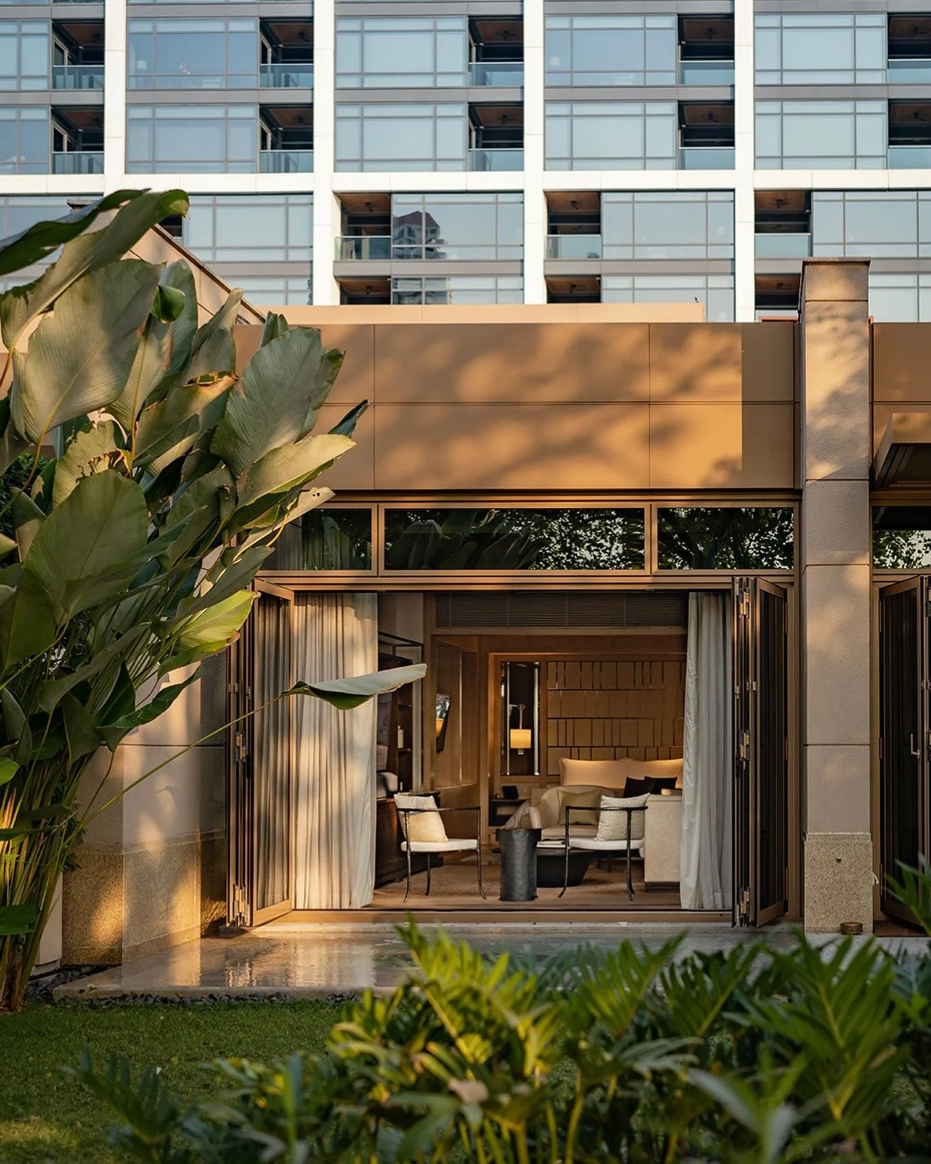 capellabangkok_1718289723_3389582336025514439_5714682219.jpg