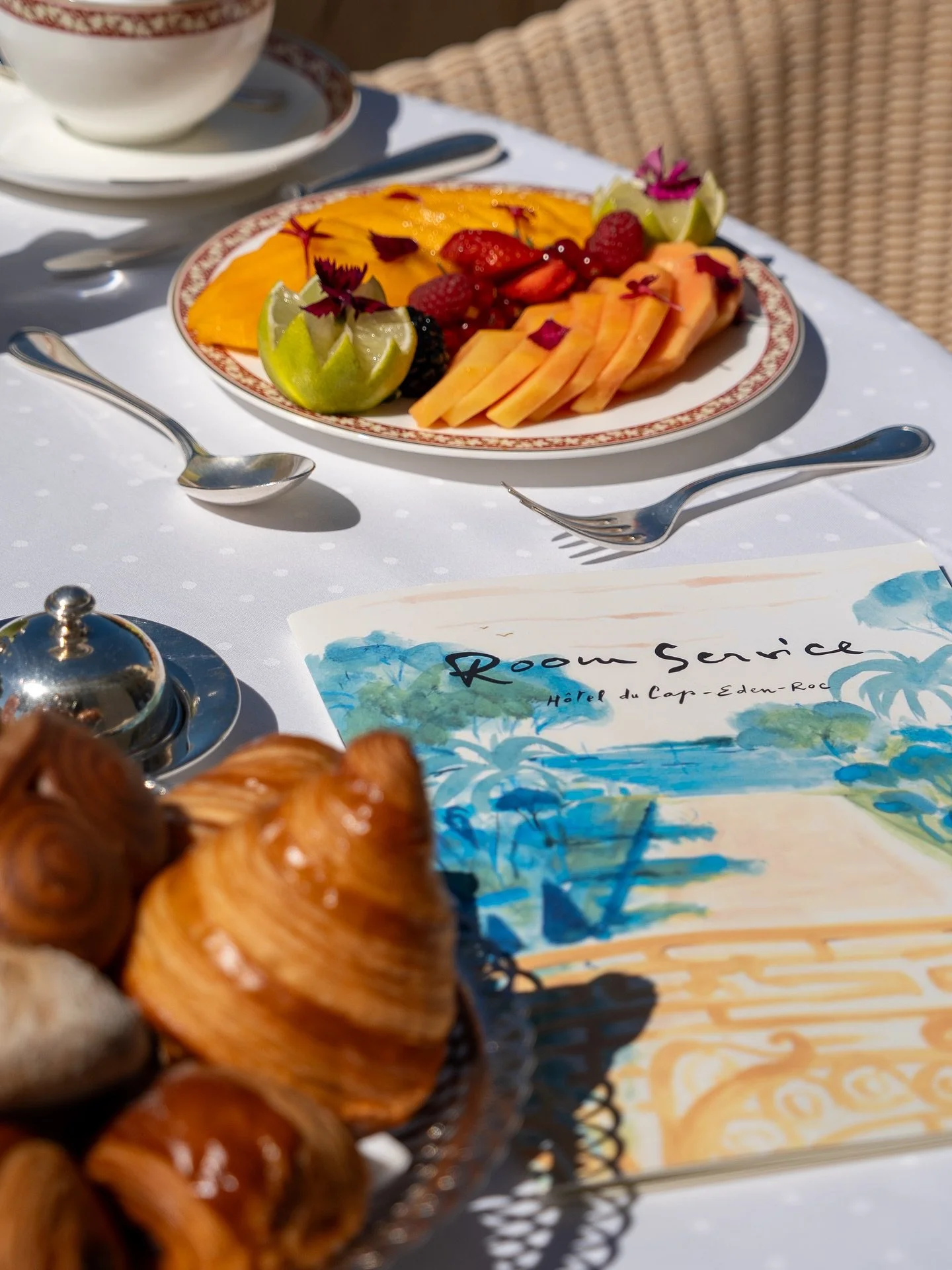 hotelducapedenroc_1757677611_3719991888410362364_190097269.jpg