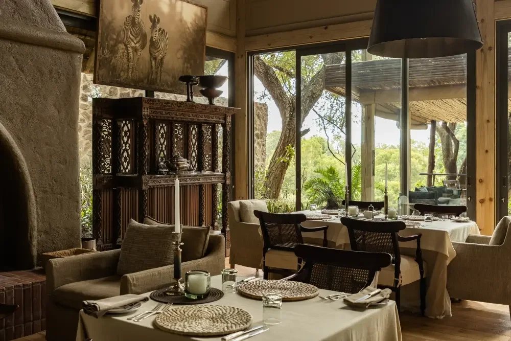 ebony_lodge_dining_room.webp