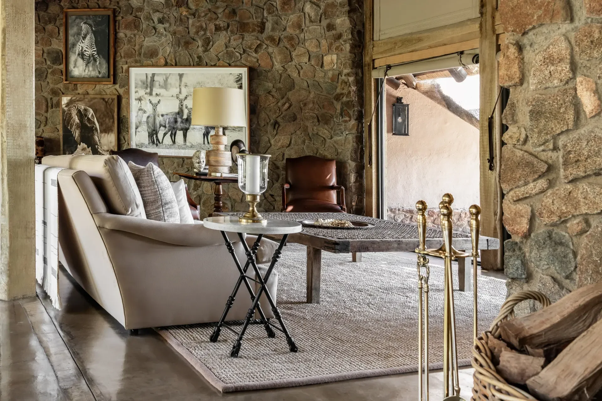 SSS_LODGE_Ebony_Lodge_Villa_Mini_Main_Ross_Couper_AR58072.webp
