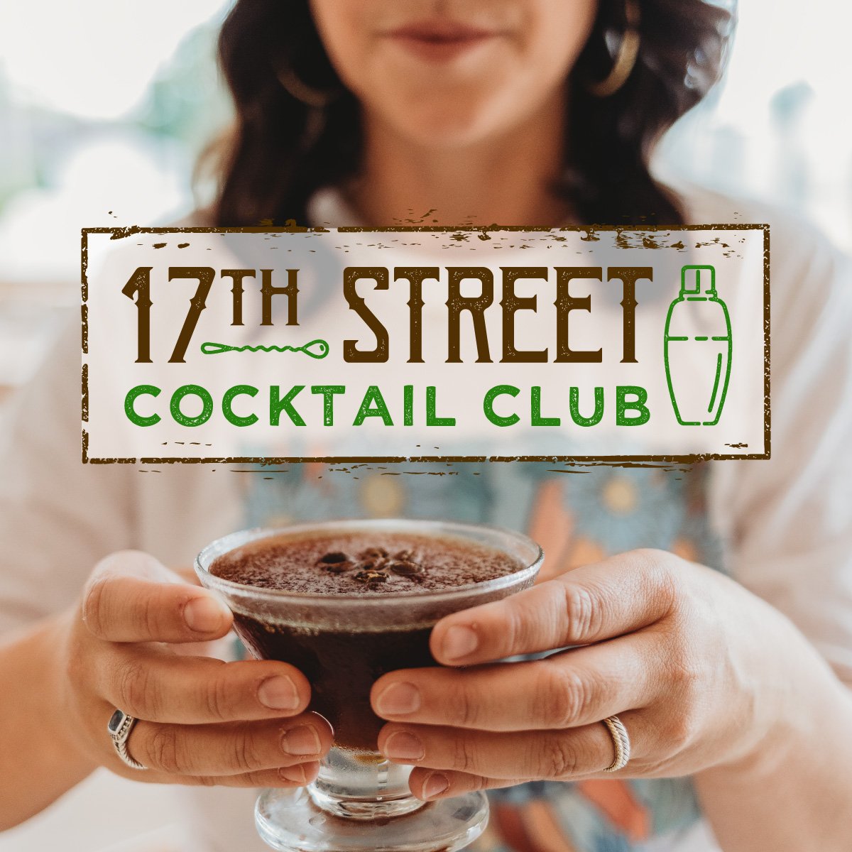COCKTAIL CLUB
