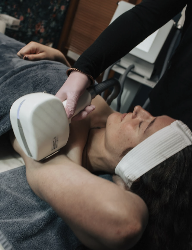 Waxing or Laser Hair Removal: Which Is Right for You?