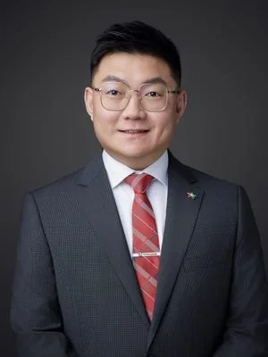 Tony Che - Director Professionals 