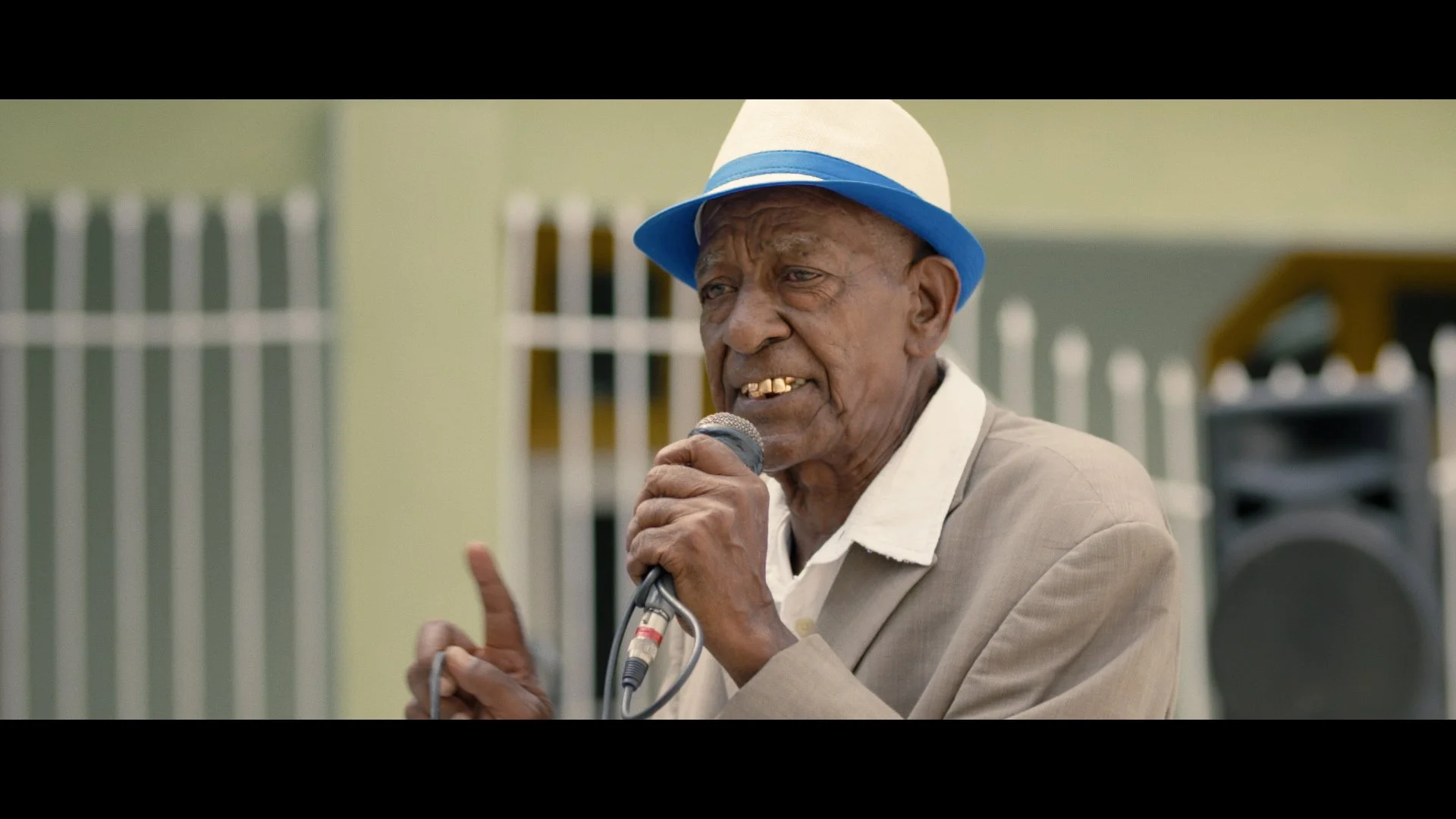 Teaser - 5.01_01_52_17.Still005.jpg