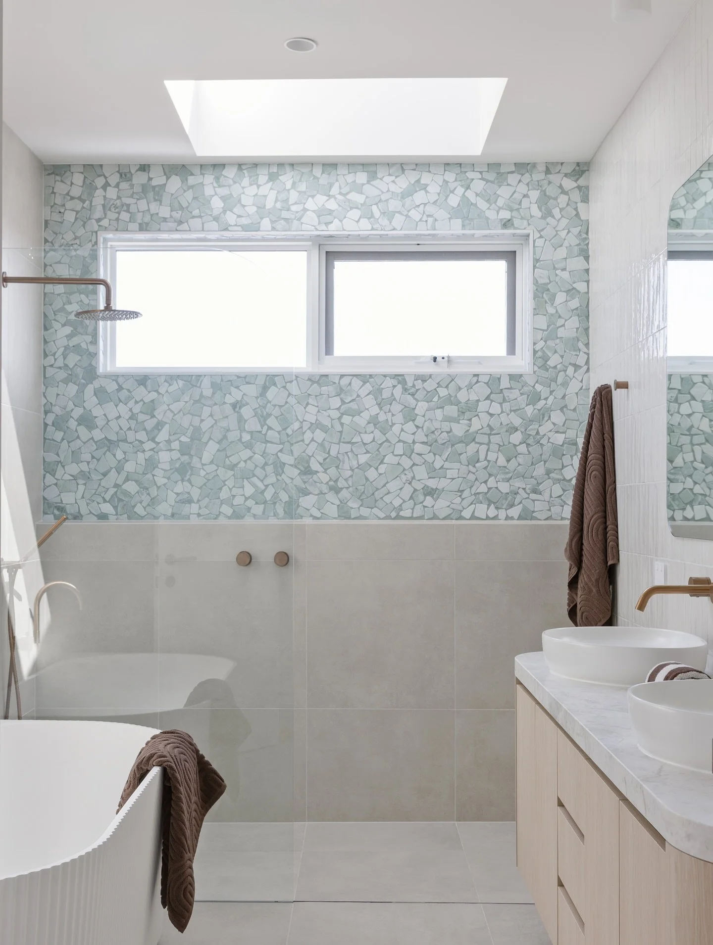 Let&rsquo;s talk bathroom design! 

There are so many things to consider when designing a bathroom. Whenever we tackle a new bathroom design there are always choices that are must haves for us. 

1. Recessed shaving cabinets - if there&rsquo;s a shav