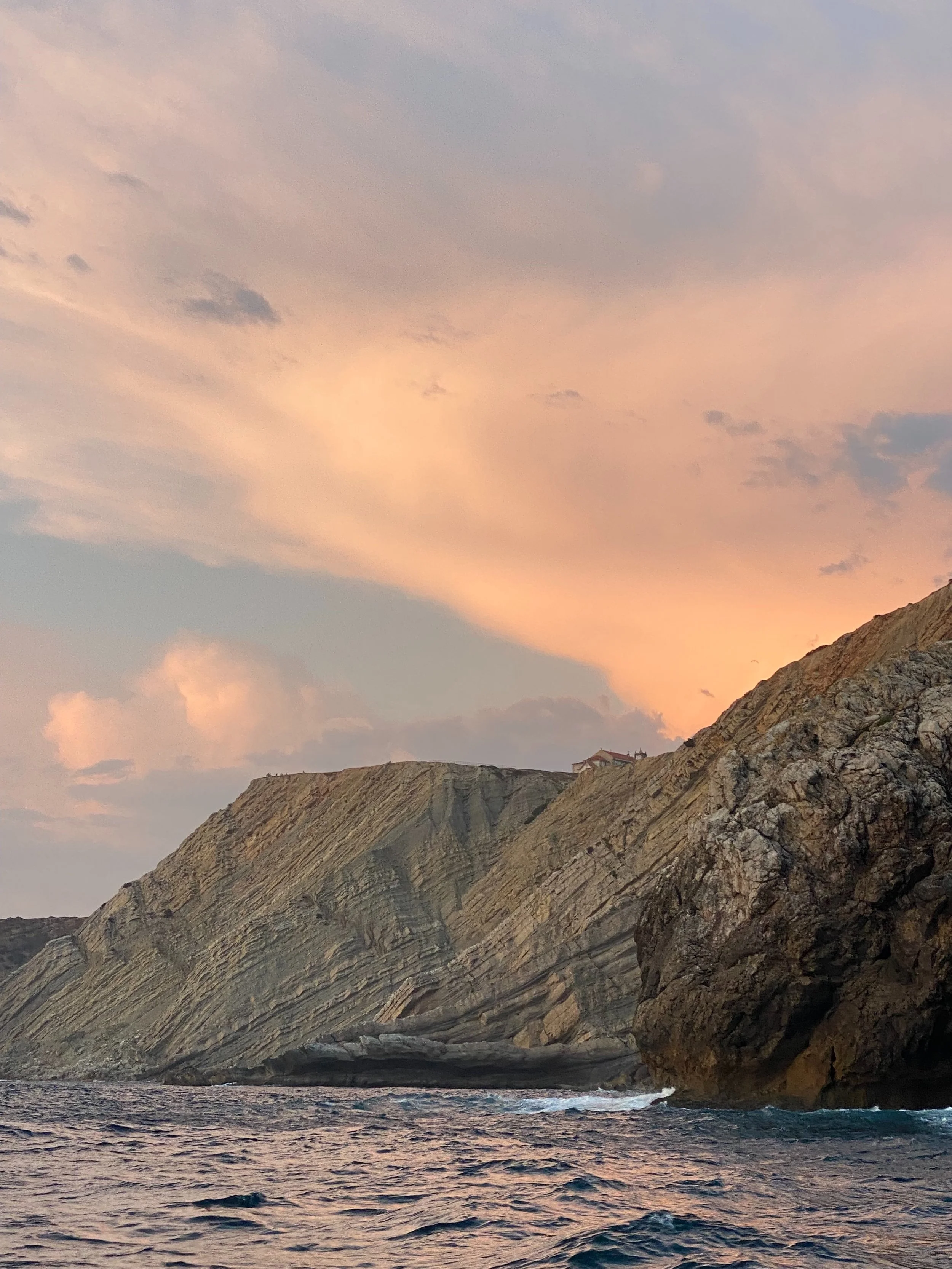 Passeio de Barco ao Pôr do Sol