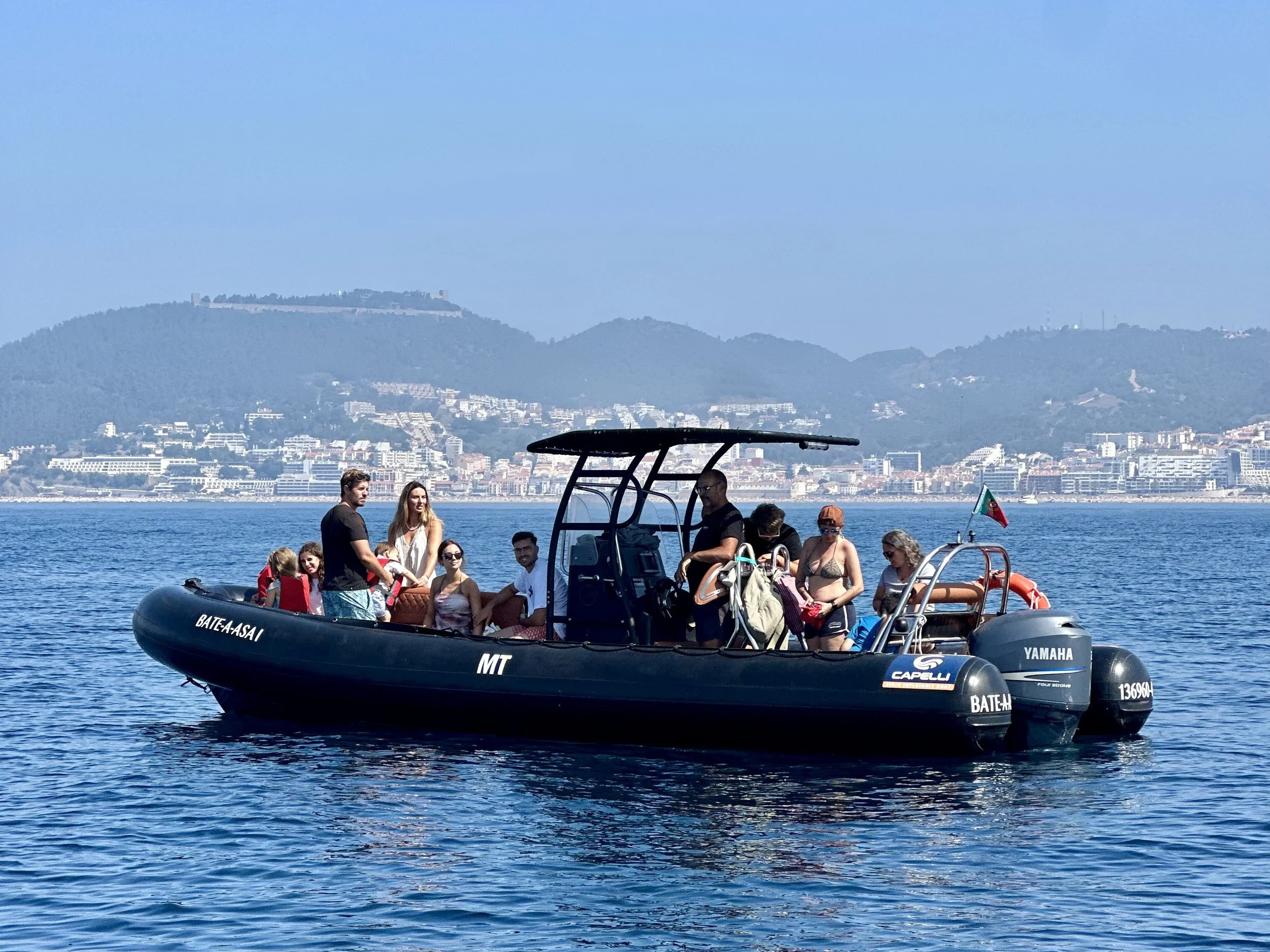 Passeio de barco em Sesimbra