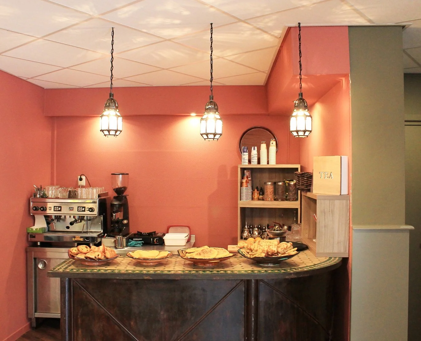 toonbank inrichting_Cafe Fes