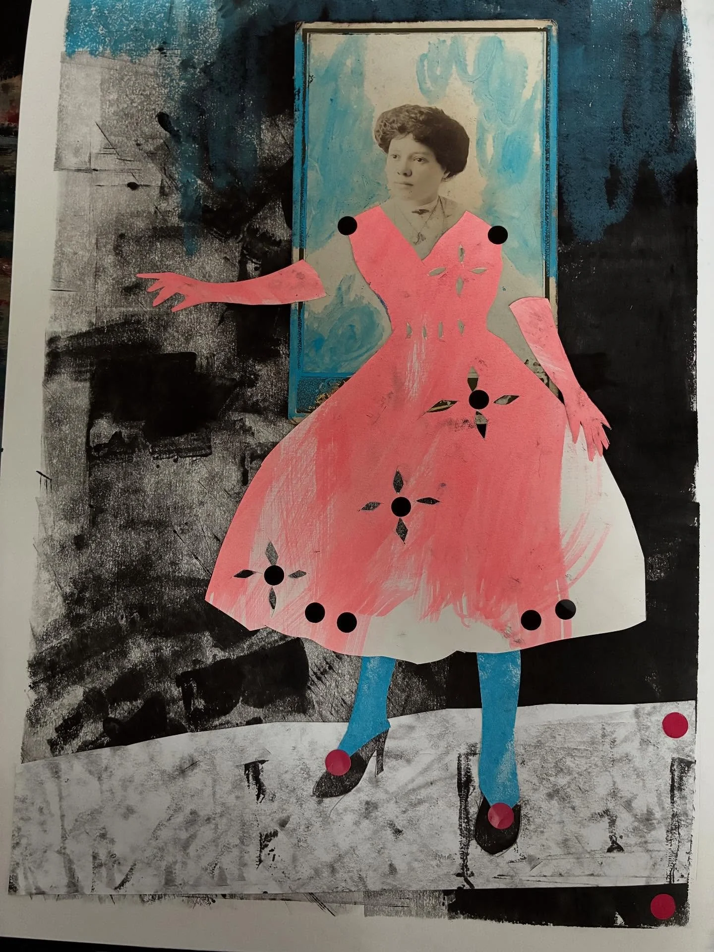 In between seminars today I enjoyed a bit of creative play: rolling ink, cutting washes of paper and adding dots. The question is do the dots add to or take away from her dress?

I picked up the postcard from a vintage shop and am looking forward to 