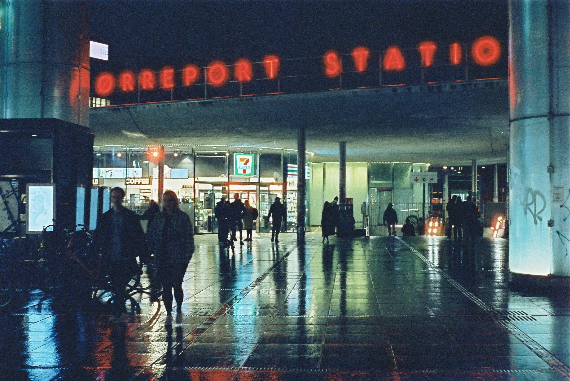 F1000037.JPG