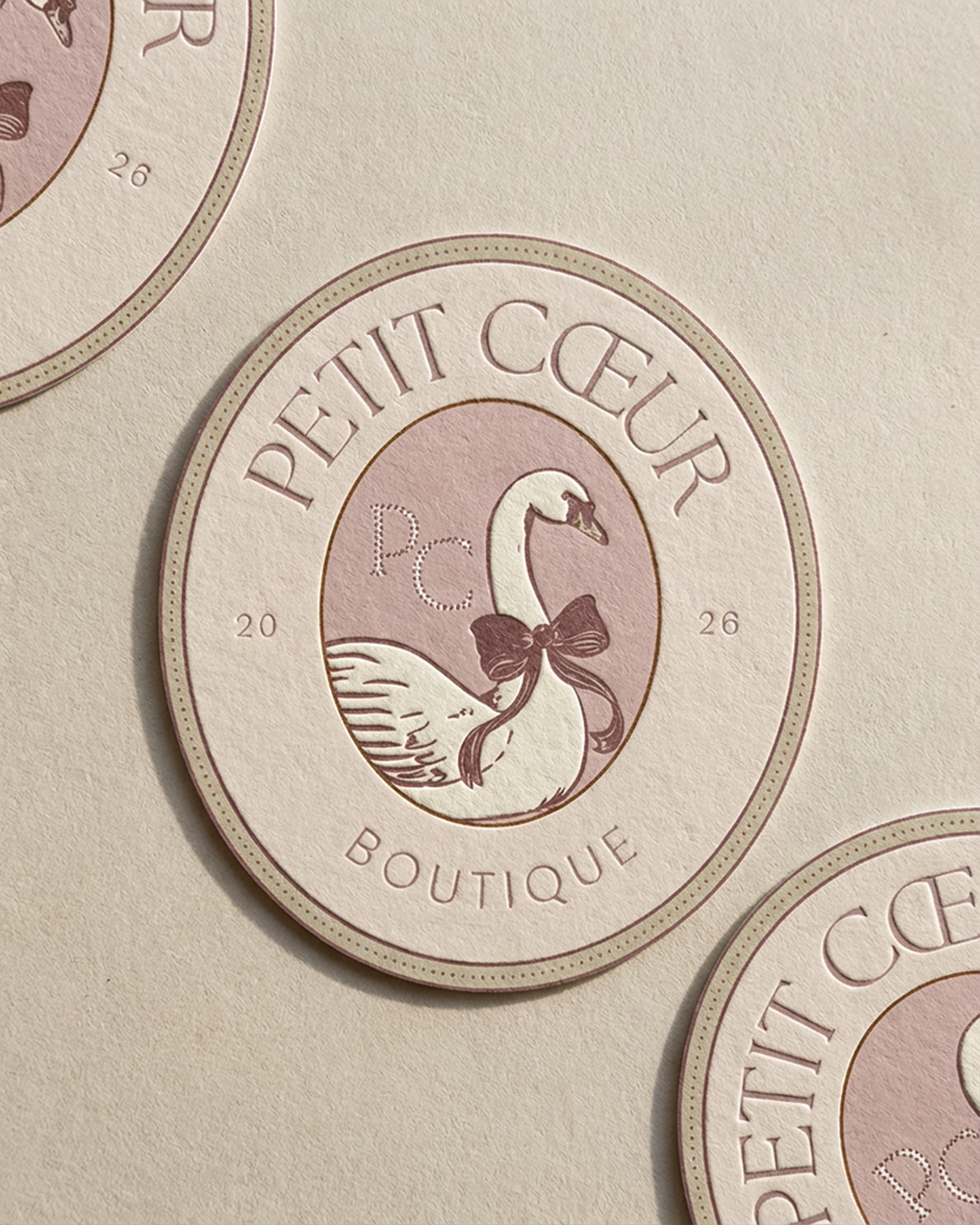 Petit Coeur - Mockup 3.png