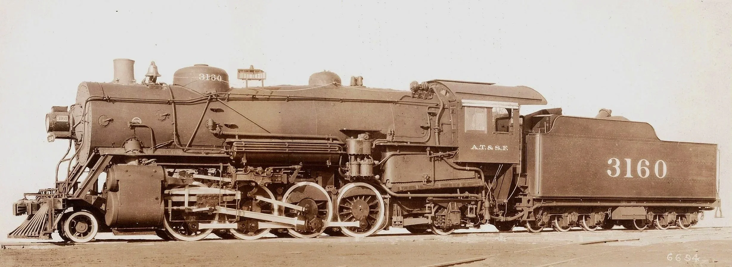 AT&SF 2-8-2 3160