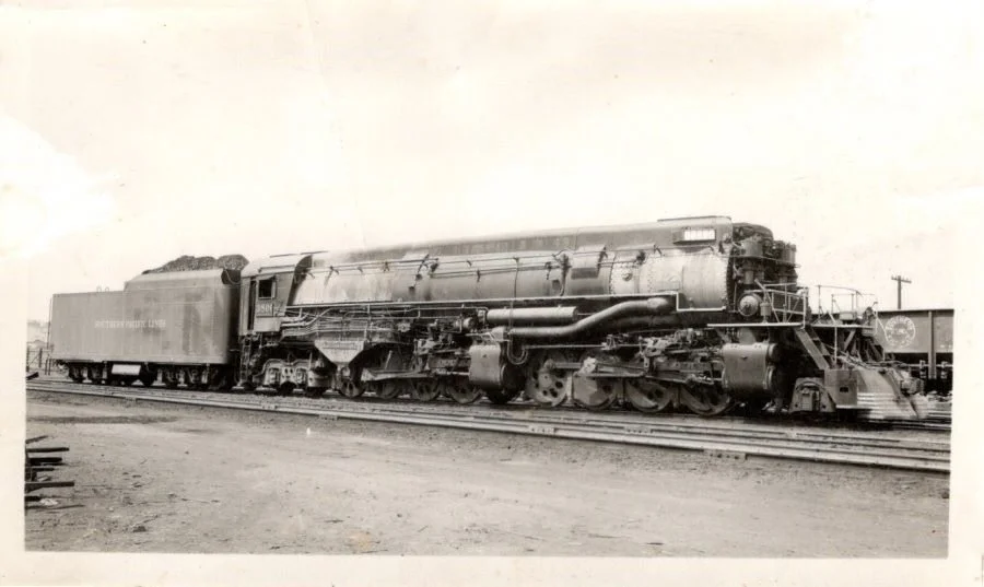 Southern Pacific 3800 at El Paso 200 dpi.jpg