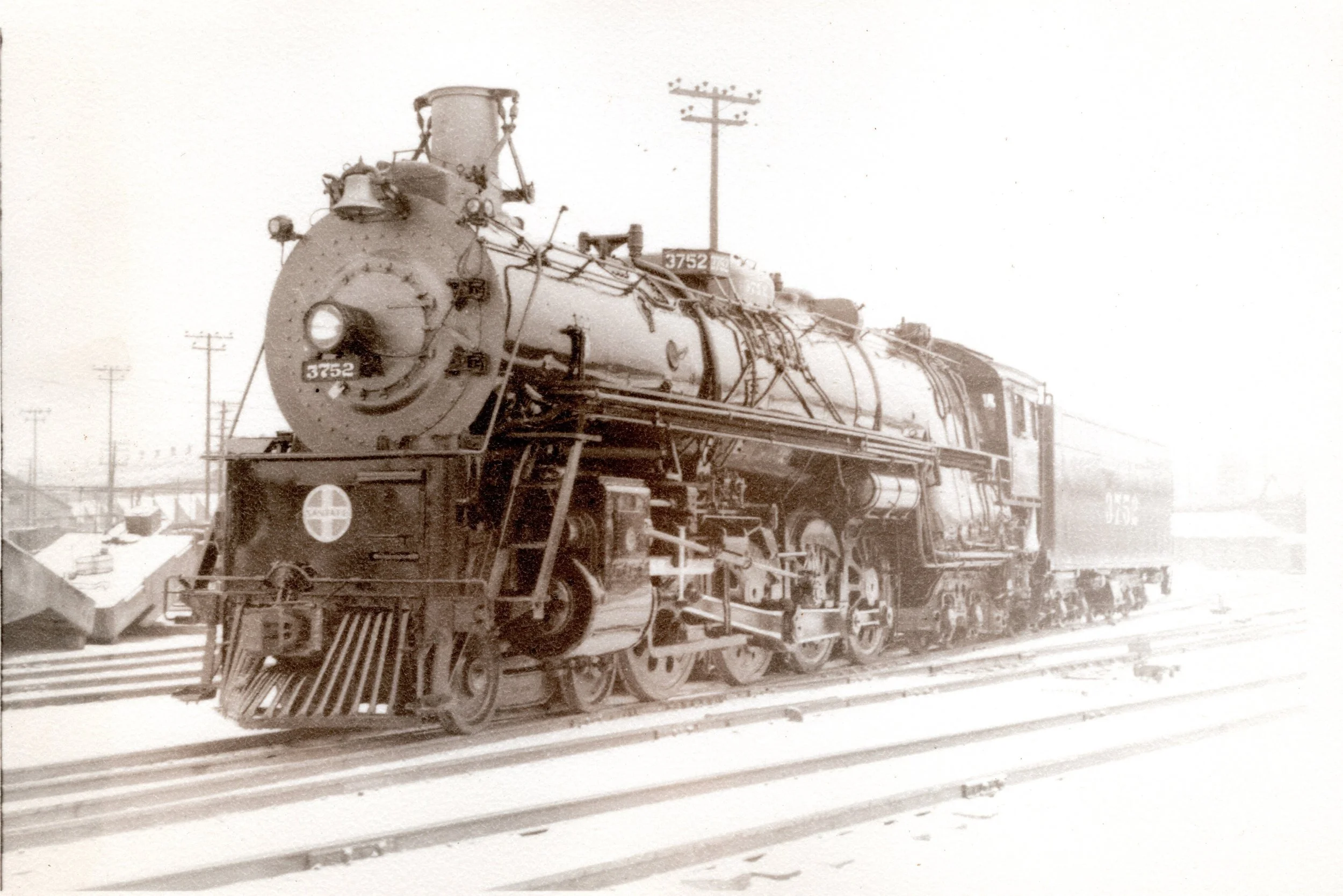 AT&SF 4-8-4 #3752 with poppet valves