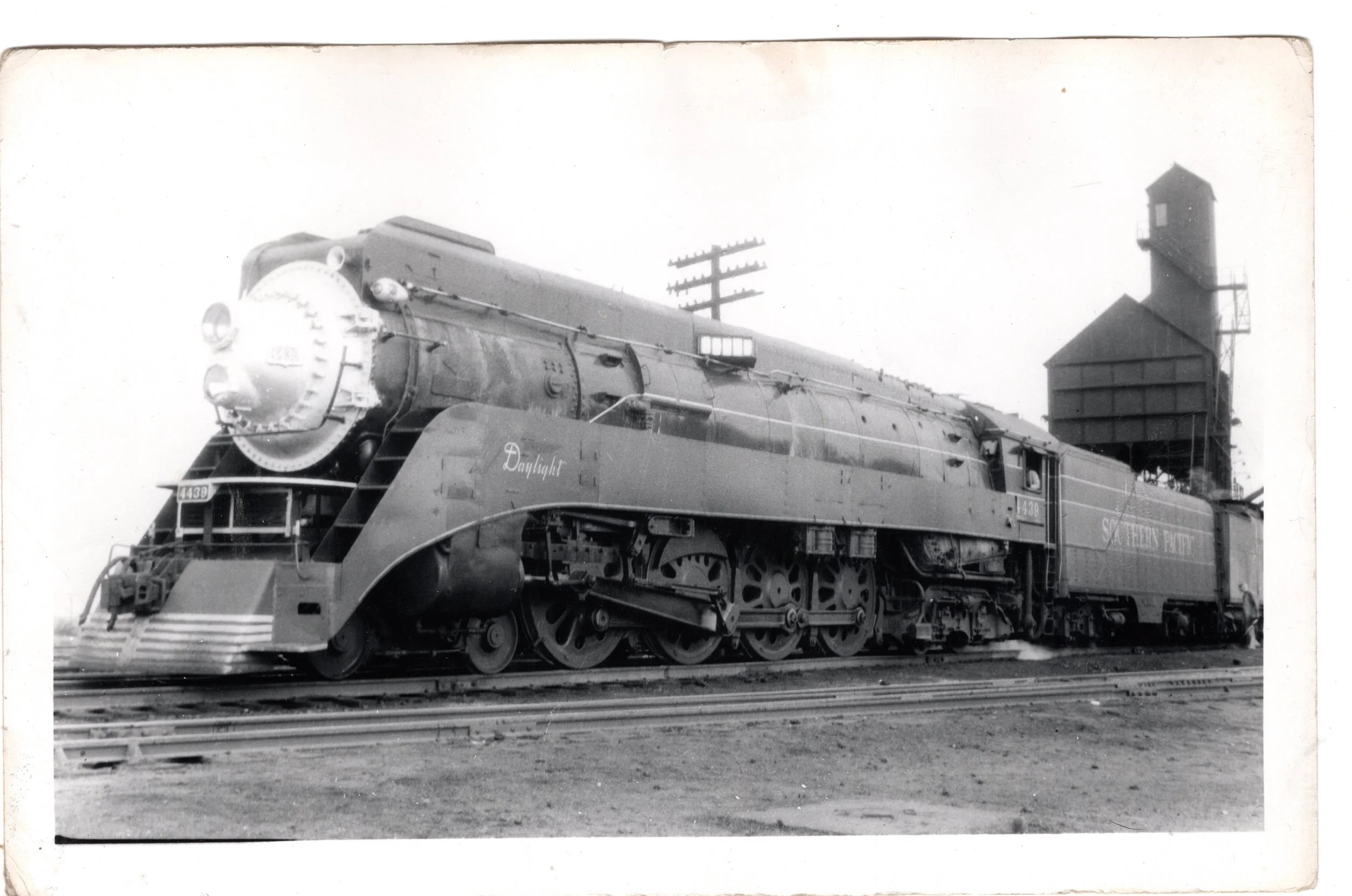 SP 4439  4-8-4 El Paso.jpg