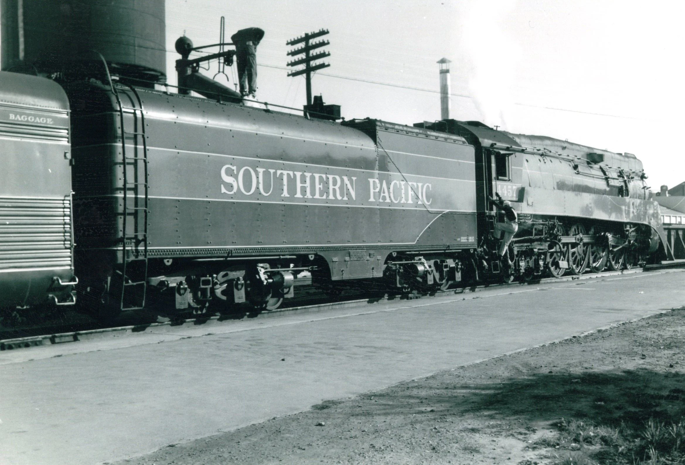 Southern Pacific 4457 Taking Water Engineers side 200 dpi.jpg
