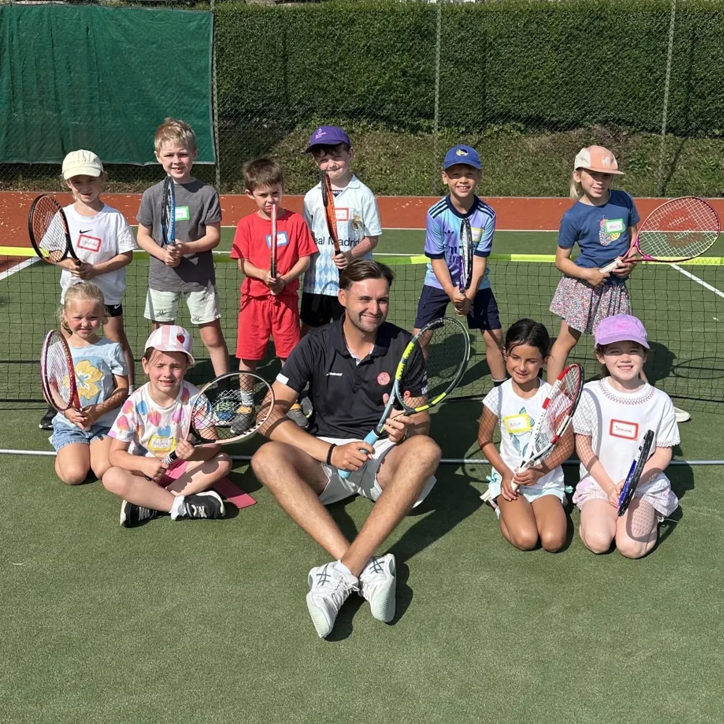 🎾 Some of our favourite photos from the third week of Summer Camp at Lomond Park! 🌞

A big thanks to all our amazing young players and coaches for bringing so much enthusiasm, energy, and smiles to the courts. We hope all children enjoyed practisin