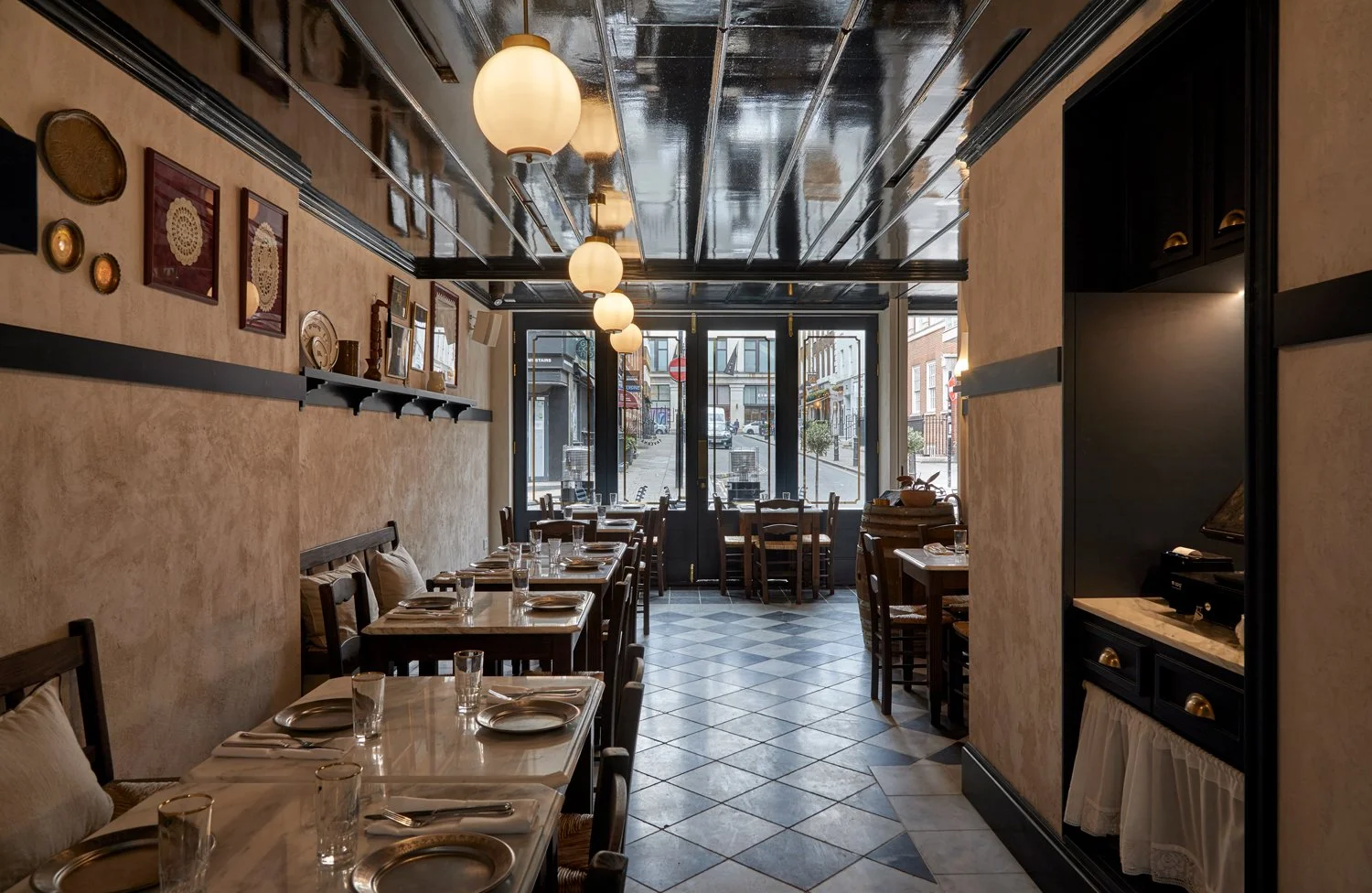 Ermou Restaurant, W1