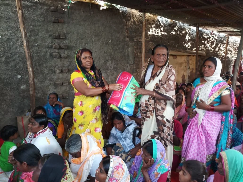 Blanket distribution to widows 2019.jpg