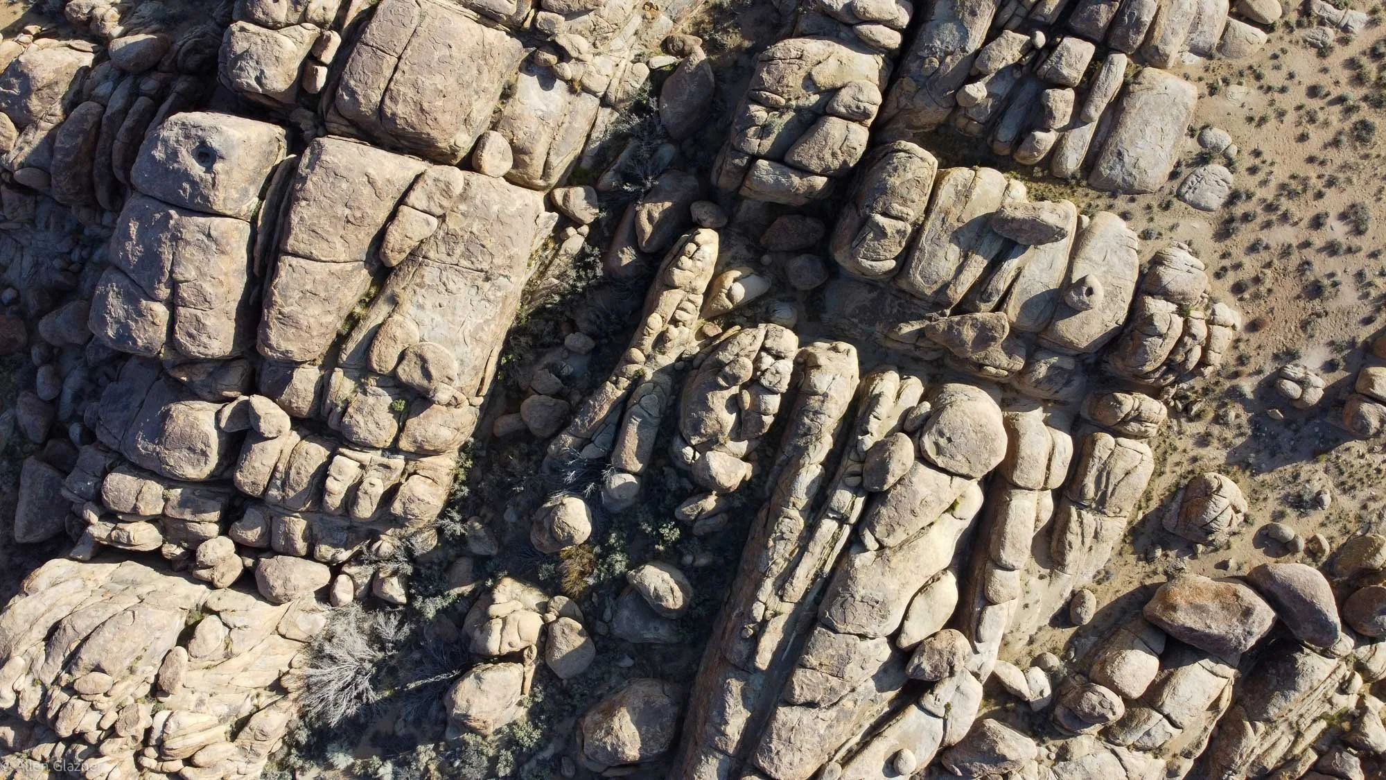 Vertical joints, Alabama Hills