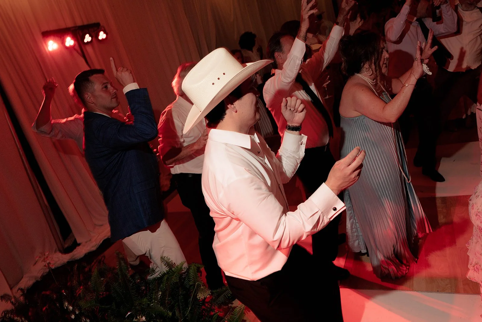 AllyandDustyn_sWeddingSneakPeek-133.jpg