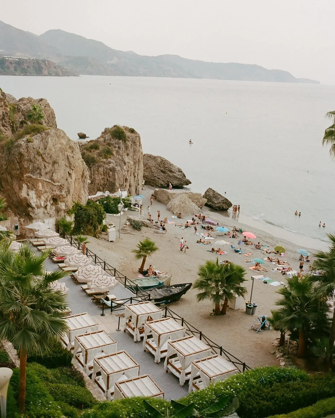 A couple months ago I got to travel around Spain with some of my best friends and it couldn&rsquo;t have been a more perfect trip! Already itching to go back! 🇪🇸🙌🏼

All photos shot on 35mm @kodak film. Scanned and developed by @richardphotolab 
#