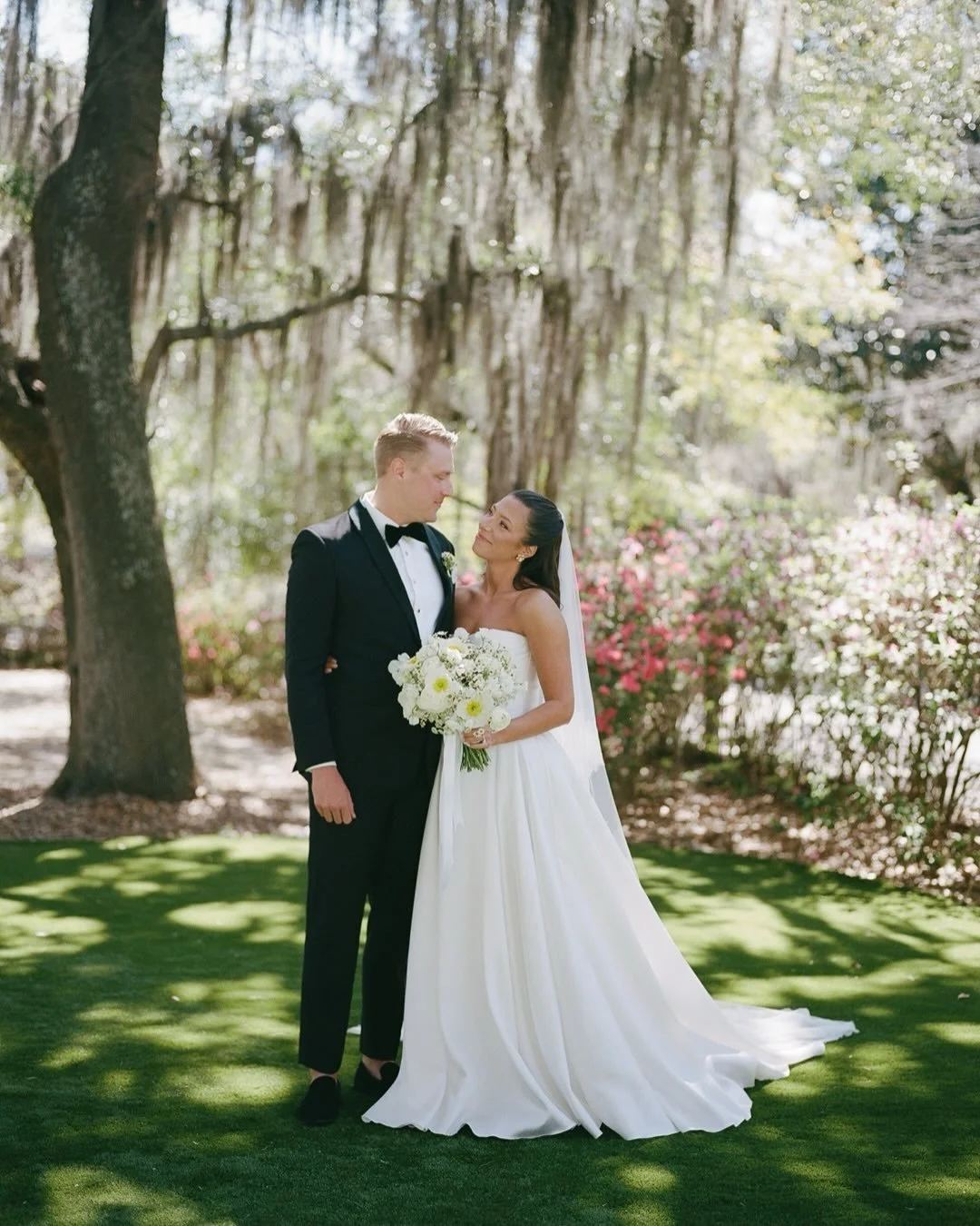 I am unbelievably grateful for such an incredible year, full of the absolute best clients and couples that I could ever ask for! It is a true blessing to be invited in to your love stories and to document this sacred season of your lives. From the bo