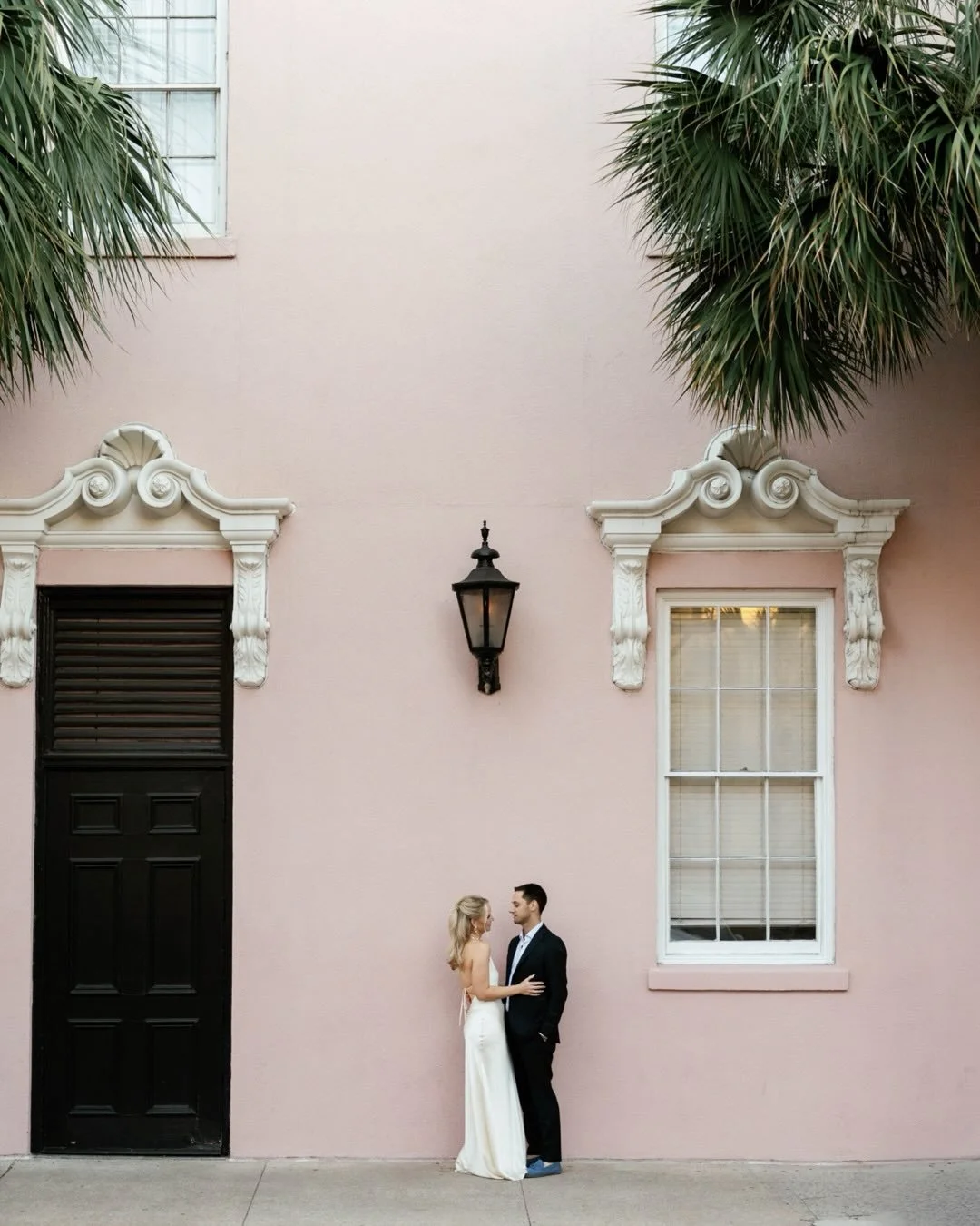 Some more of my favorite moments from Sara and Drew&rsquo;s engagement session last fall down in Charleston! 

&bull;
&bull;
&bull;
#filmweddingphotographer #eastcoastweddingphotographer #destinationweddingphotographer #charlestonweddingphotographer 