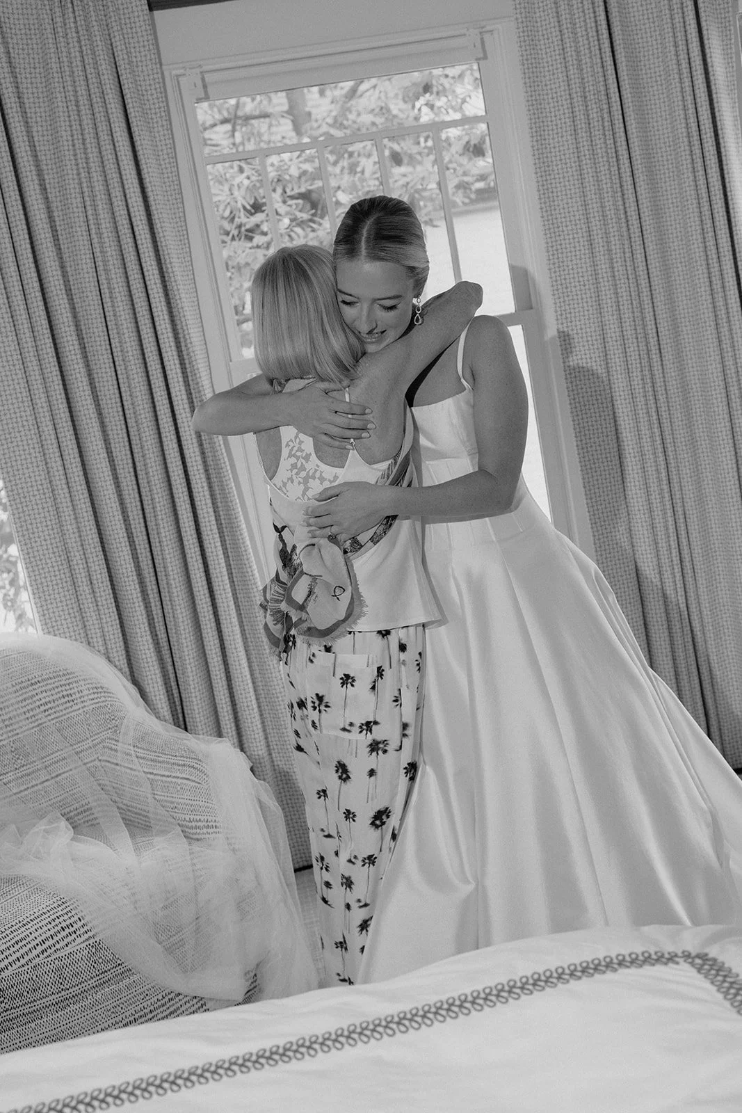 CamillaandTony_sWeddingDayPreview-14.jpg