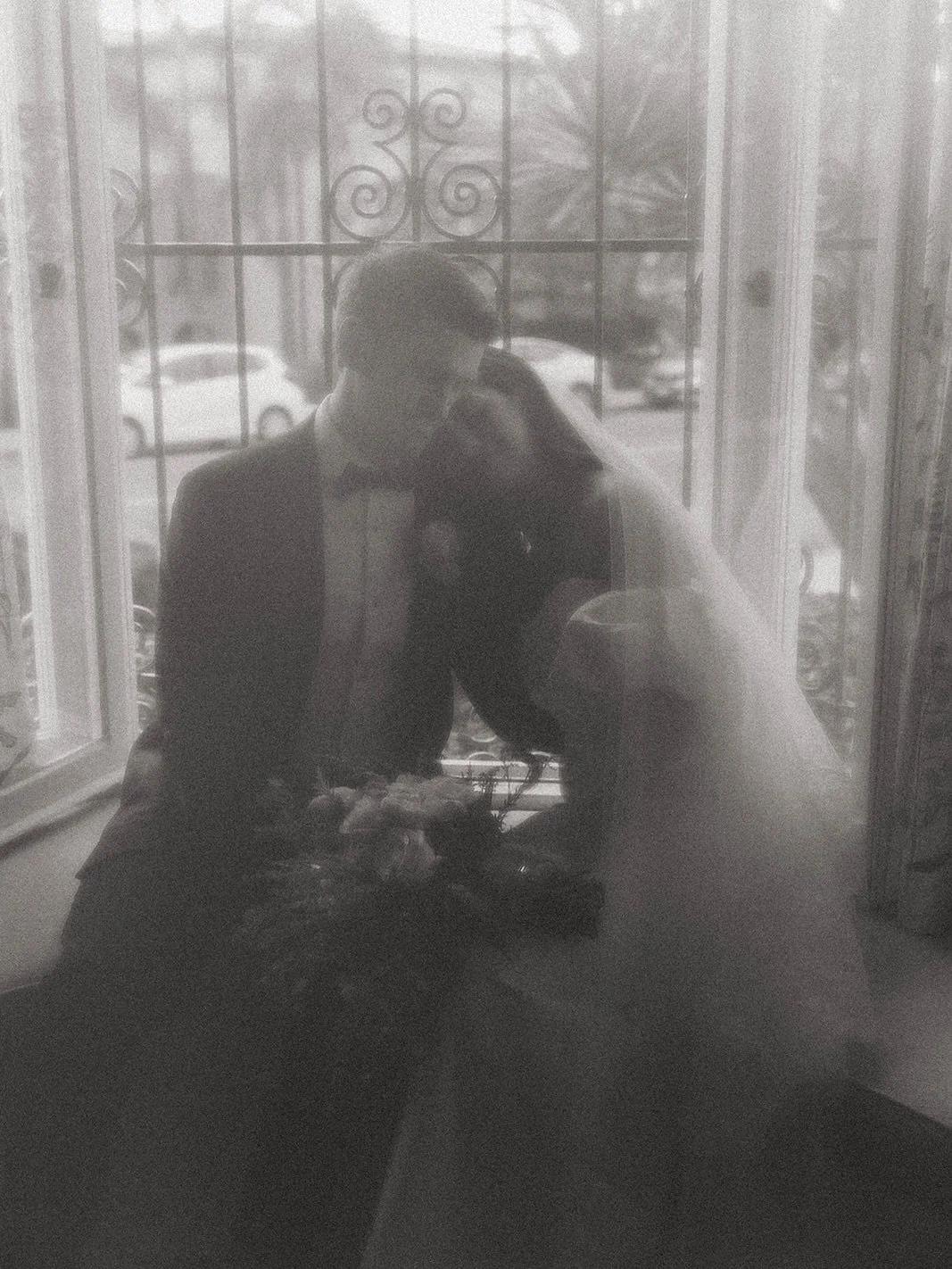 If I could edit an entire wedding in black &amp; white, I would. 

There&rsquo;s just&hellip; something about it. The instant sentiment. The feel. The weight of the moment. 

When the eye isn&rsquo;t pulled by color, it sees the capture. 

&bull;

Da